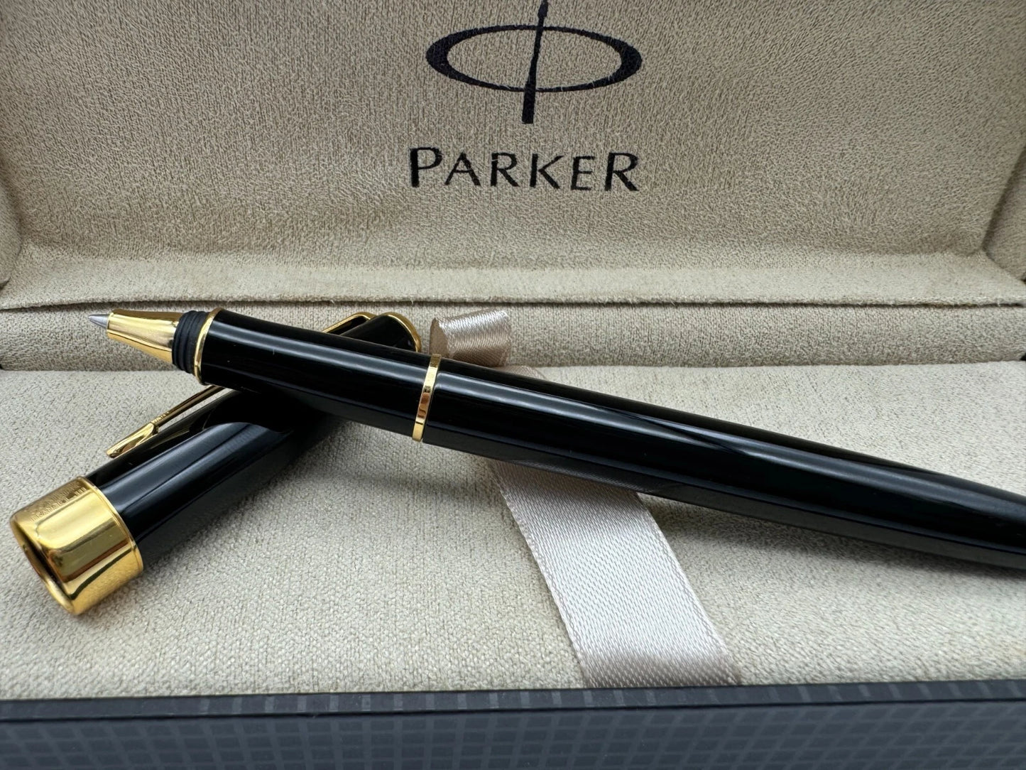 Bolígrafo roller Parker Vintage Sonnet Series, color negro, punta de 0,5 mm (SIN ESTUCHE)